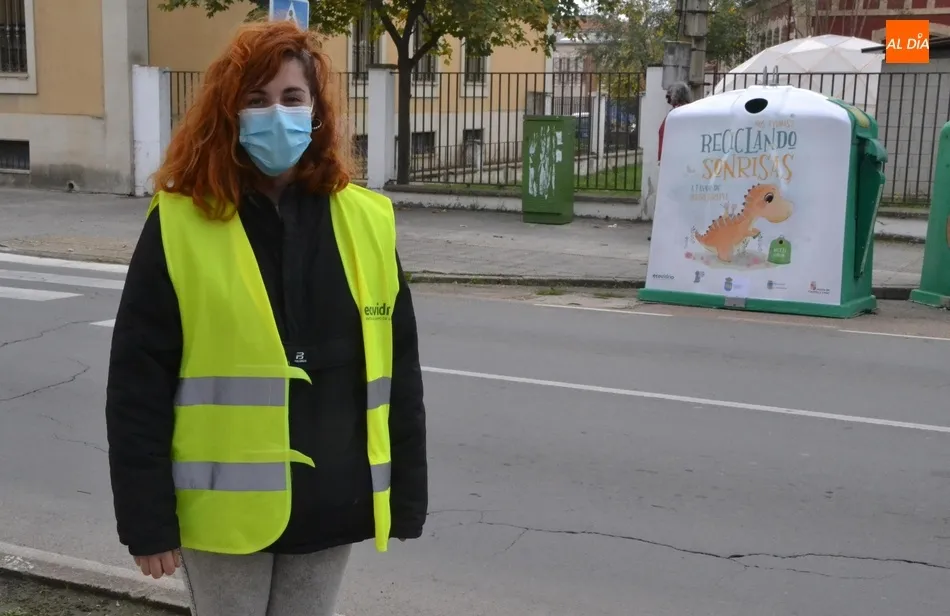Ecovidrio reparte obsequios a los mirobrigenses para animarles a reciclar vidrio  