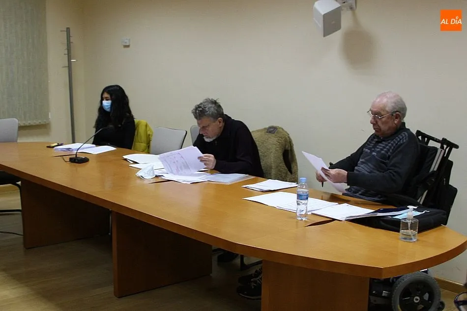 Foto 2 - El Ayuntamiento de Villarino aprueba el presupuesto 2021 por un montante de 1,9 millones de euros  