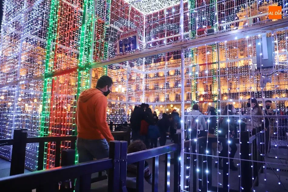 Foto 4 - Salamanca enciende las luces de la Navidad m&aacute;s at&iacute;pica