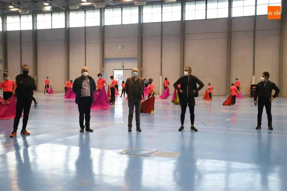 Foto 4 - La Escuela de Tauromaquia de Salamanca inaugura un curso marcado por las medidas anti-Covid19