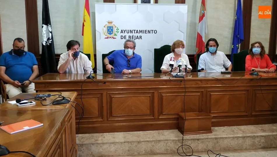 Los concejales socialistas defienden su postura de no permitir la presencialidad en plenos y comisiones