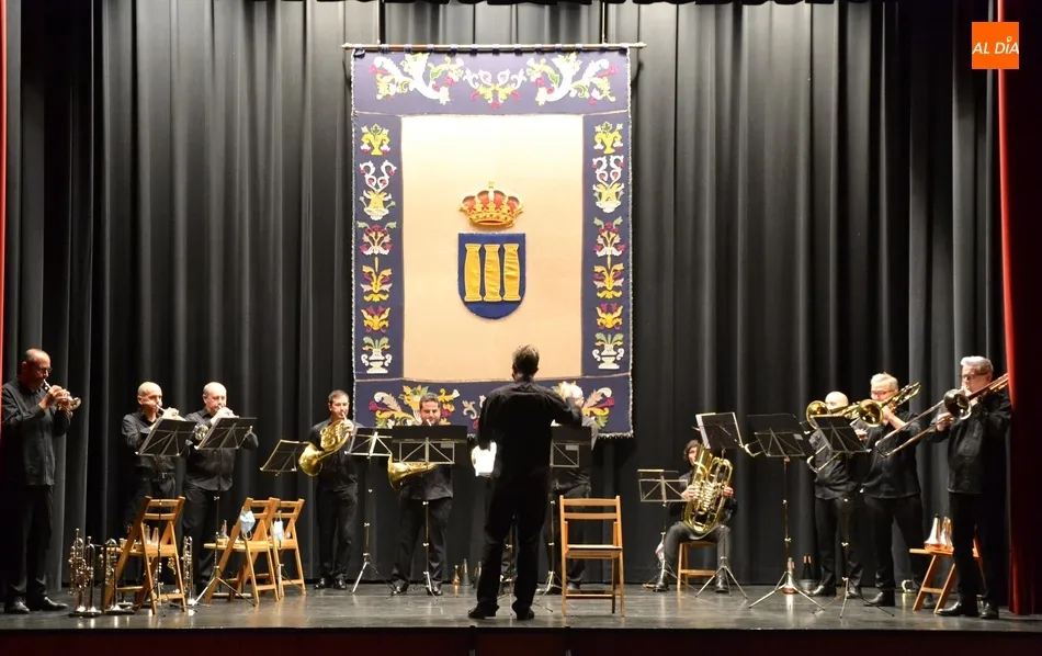 Foto 2 - El Ensemble de Metales de la OSCyL acerca su habilidad a los mirobrigenses  
