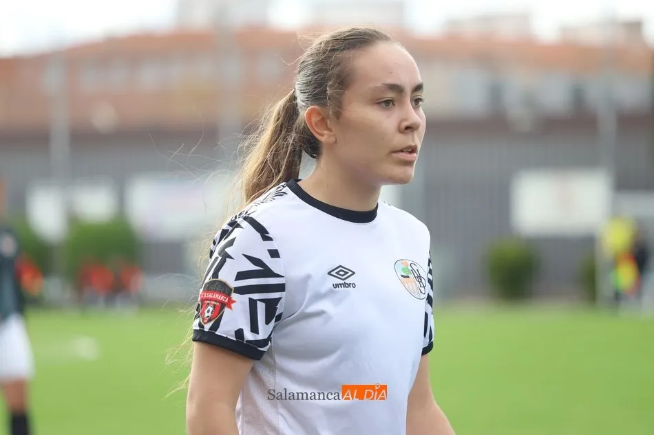 Foto 6 - Lauris vuelve a hacer de las suyas con un doblete y le da otra victoria al Salamanca UDS Femenino...