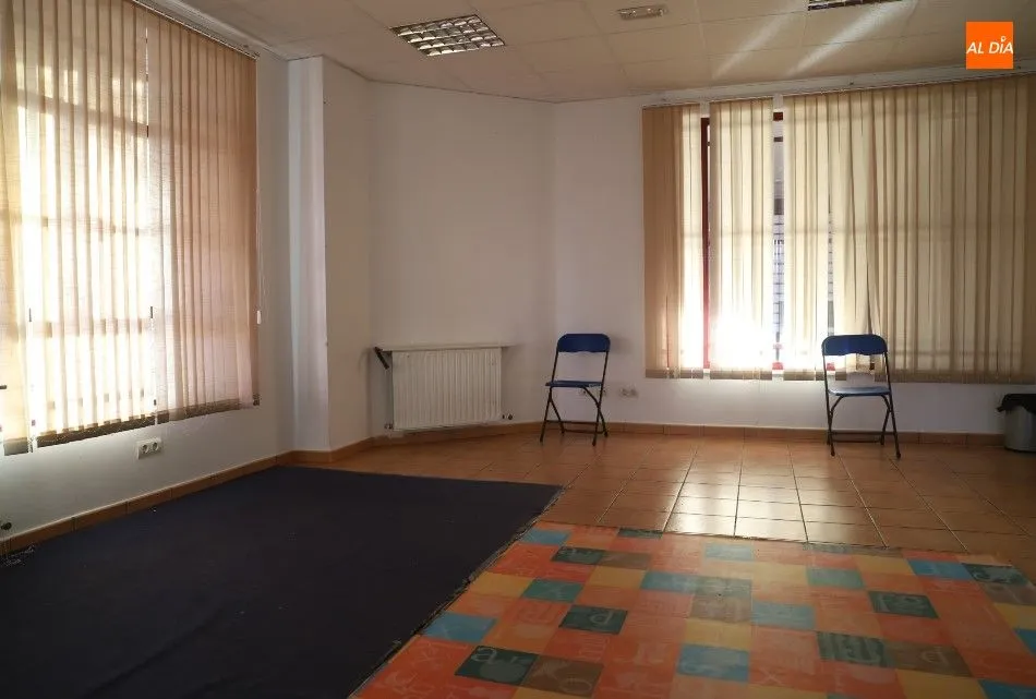 Foto 7 - El fallido proyecto del centro de salud en el Zurgu&eacute;n frena los vecinos censados en este barrio  