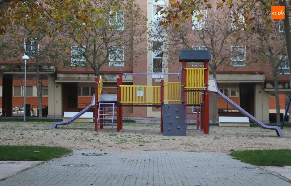 Foto 5 - El fallido proyecto del centro de salud en el Zurgu&eacute;n frena los vecinos censados en este barrio  
