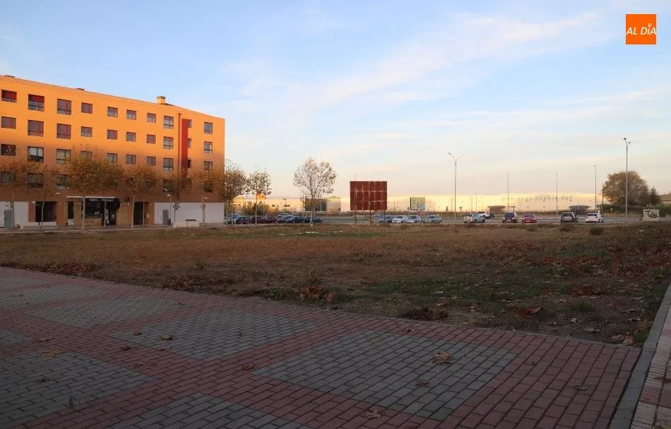 Parcela en la que se iba construir el centro de salud. Foto de Lydia González