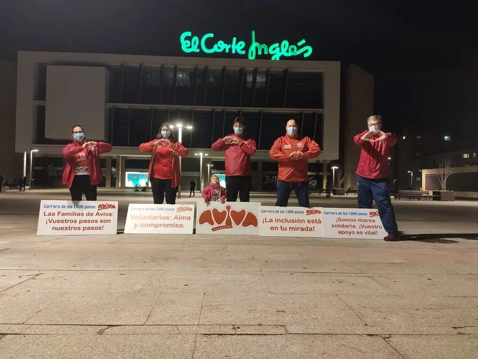 Foto 5 - La Carrera de los 1.000 Pasos de Aviva sortea la pandemia en peque&ntilde;os grupos