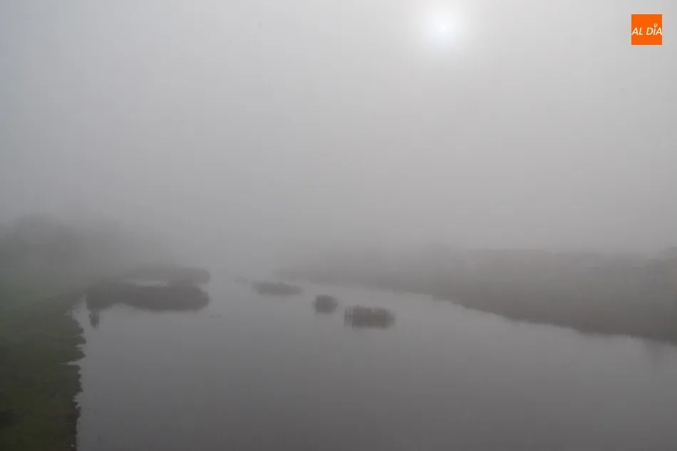 Foto 9 - Mir&oacute;briga arranca la semana envuelta en una intensa niebla  