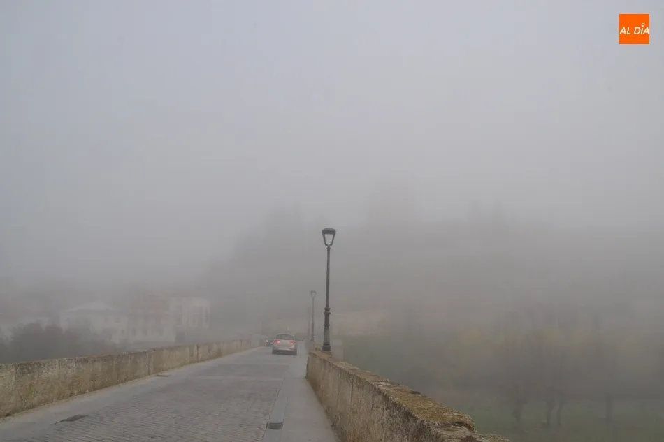 Foto 6 - Mir&oacute;briga arranca la semana envuelta en una intensa niebla  