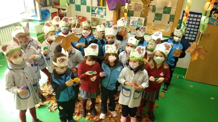 Foto 10 - El colegio San Juan Bosco celebra su Fiesta del Oto&ntilde;o con los m&aacute;s peque&ntilde;os