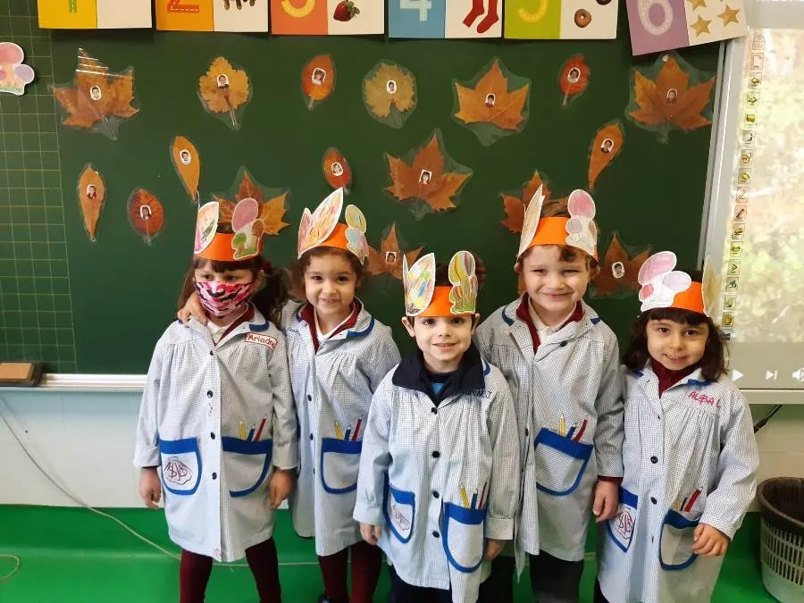Foto 3 - El colegio San Juan Bosco celebra su Fiesta del Oto&ntilde;o con los m&aacute;s peque&ntilde;os