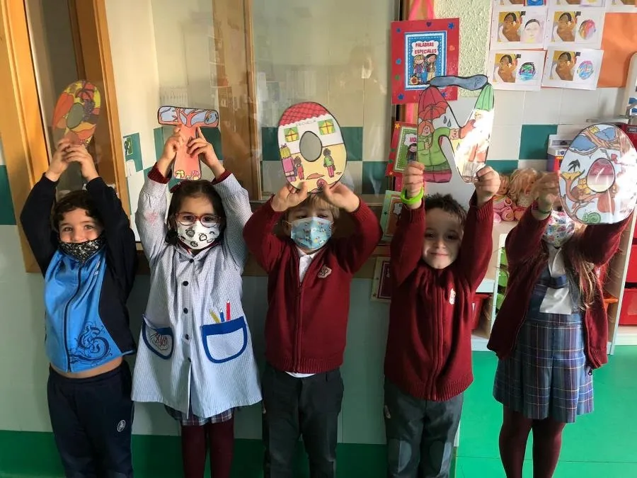 Foto 2 - El colegio San Juan Bosco celebra su Fiesta del Oto&ntilde;o con los m&aacute;s peque&ntilde;os