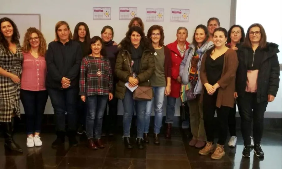 Foto de archivo de uno de los talleres dedicados a mujeres de Santa Marta, antes de la pandemia
