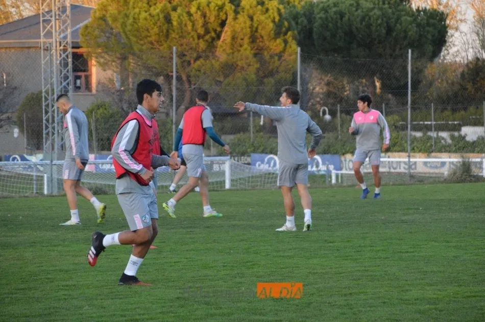 Foto 9 - La intensidad manda en el primer entrenamiento tras el par&oacute;n del&nbsp;Salamanca UDS y la enfermer&iacute;a...