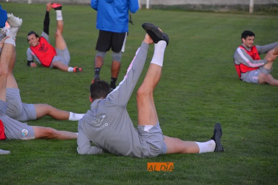 Foto 3 - La intensidad manda en el primer entrenamiento tras el par&oacute;n del&nbsp;Salamanca UDS y la enfermer&iacute;a...