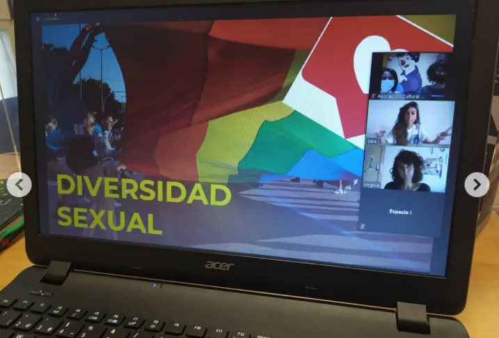 Foto 2 - Almas Meraki trata con los alumnos de 4&ordm; de la ESO las &lsquo;Sexualidades 5G&rsquo;  