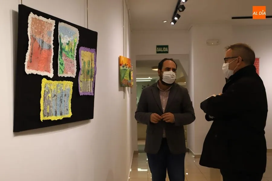 Foto 6 - El Espacio Joven acoge la exposici&oacute;n de las obras del Taller de Artes Pl&aacute;sticas y Visuales de la...