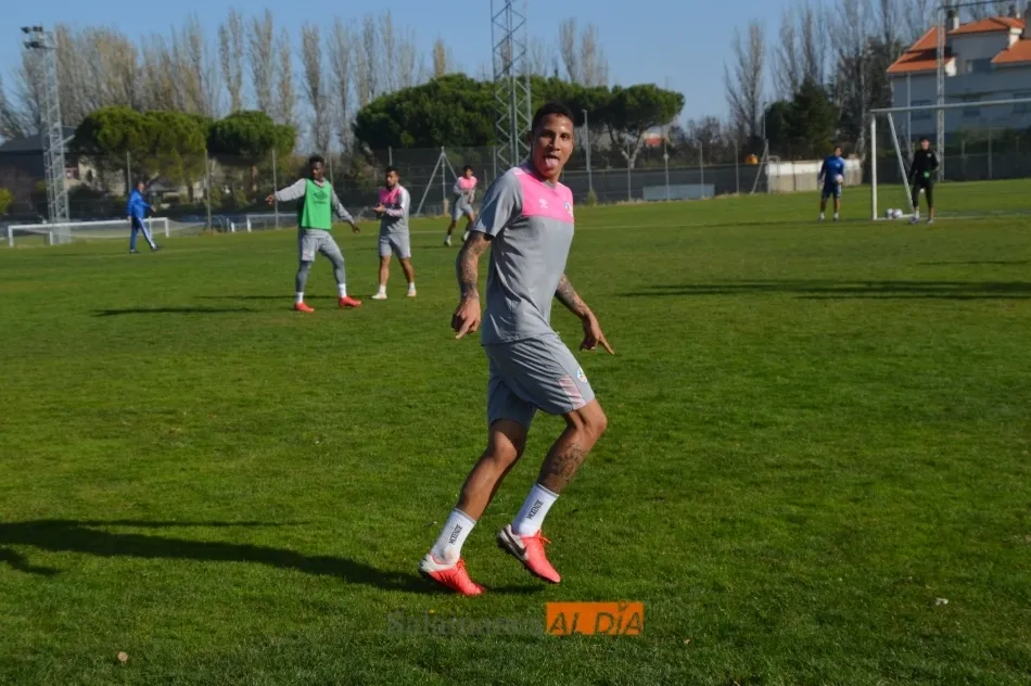 Foto 11 - &iquest;Qu&eacute; se oye en un entrenamiento del Salamanca UDS?, &iquest;qu&eacute; se dicen los jugadores?, &iquest;c&oacute;mo...
