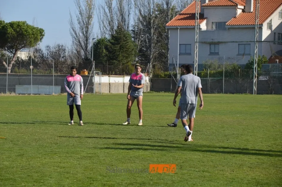 Foto 5 - &iquest;Qu&eacute; se oye en un entrenamiento del Salamanca UDS?, &iquest;qu&eacute; se dicen los jugadores?, &iquest;c&oacute;mo...