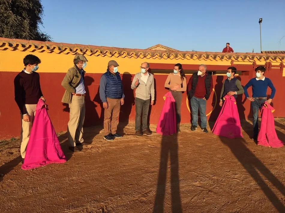 Visita al tentadero de la ganadería de Miranda de Pericalvo