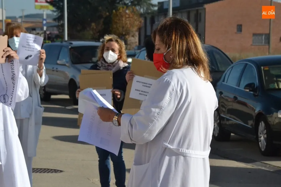 Foto 8 - Los trabajadores del Centro de Salud se manifiestan contra el &lsquo;decretazo&rsquo; sanitario de la Junta ...