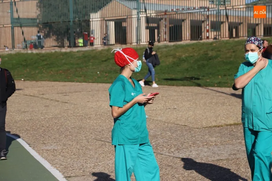 Foto 6 - Protestas de los sanitarios contra el decreto que autoriza traslados,&nbsp;seg&uacute;n disponga la...