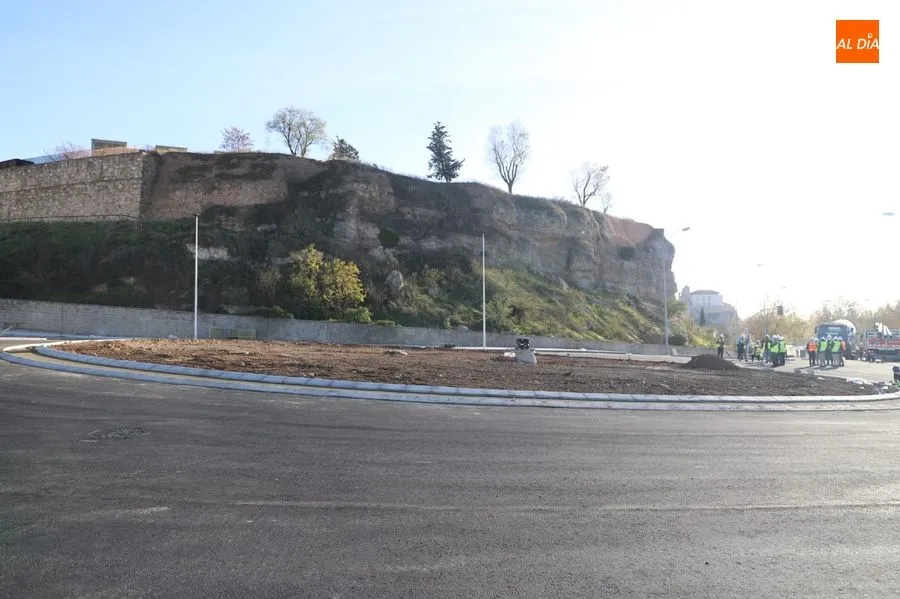 Foto 4 - El acceso al nuevo hospital se abrir&aacute; el mi&eacute;rcoles al tr&aacute;fico de veh&iacute;culos y de peatones
