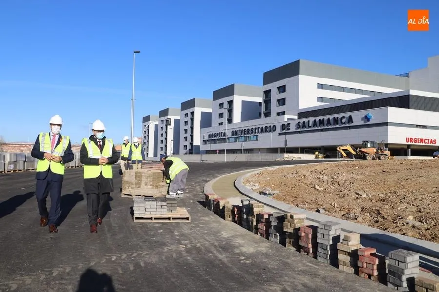 Foto 2 - El acceso al nuevo hospital se abrir&aacute; el mi&eacute;rcoles al tr&aacute;fico de veh&iacute;culos y de peatones
