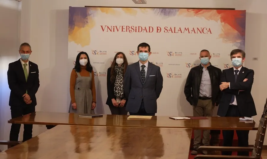Foto 3 - Tomas de posesi&oacute;n de los nuevos equipos decanales y de direcci&oacute;n de la Universidad de Salamanca