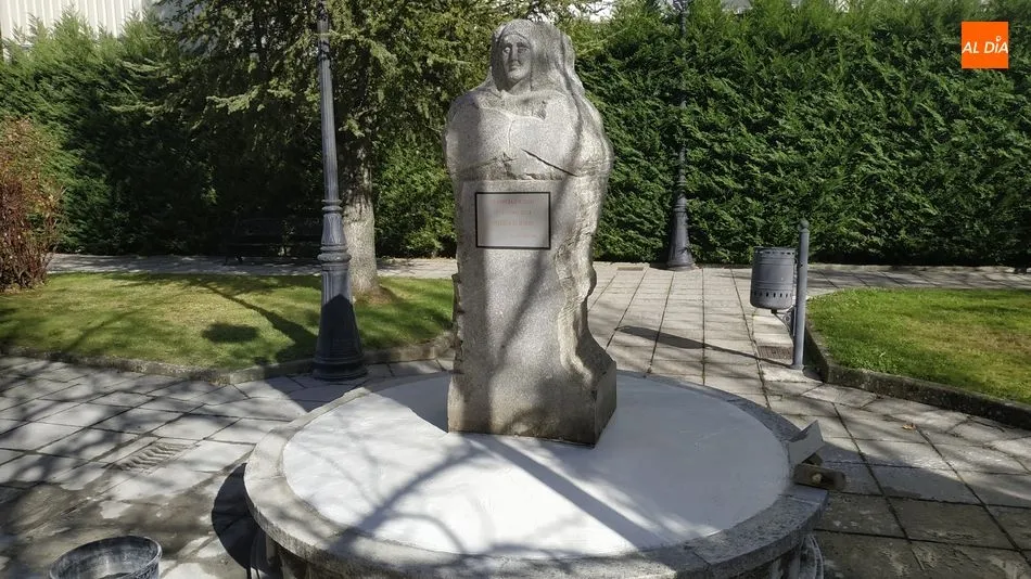 La escultura de Amador García en su nueva ubicación - KR