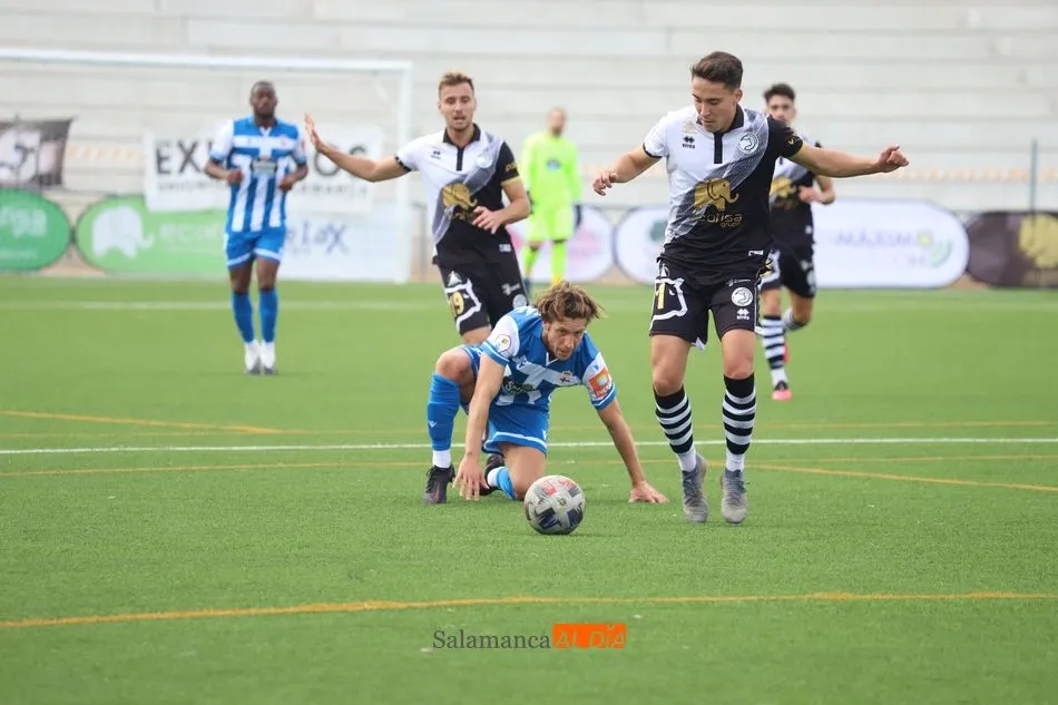 Jon Rojo, durante el partido contra el Dépor, en el Reina Sofía