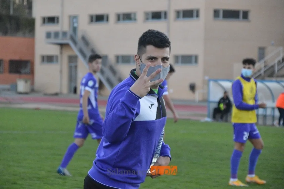 Foto 8 - El Pe&ntilde;aranda tira de heroica para remontar a un Salamanca UDS &lsquo;B&rsquo; que se desinfla en la...