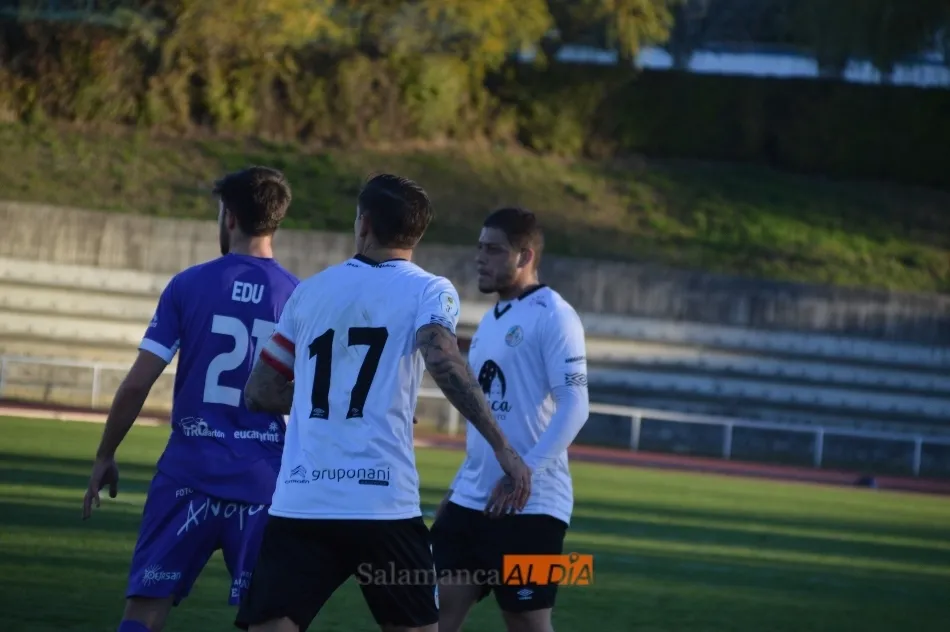 Foto 4 - El Pe&ntilde;aranda tira de heroica para remontar a un Salamanca UDS &lsquo;B&rsquo; que se desinfla en la...
