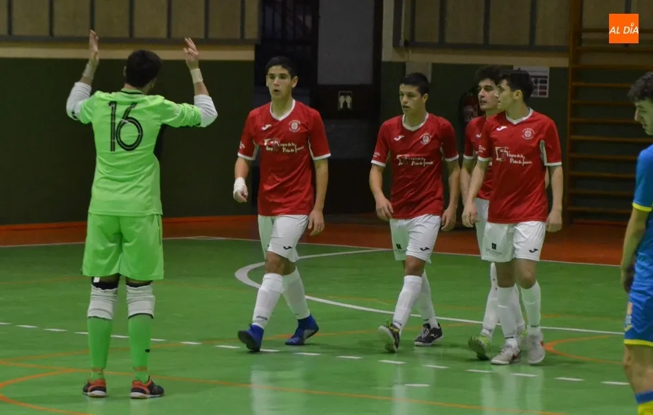 Foto 4 - El III Juvenil alcanza el p&oacute;ker de victorias de salida en una tarde en la que fueron protagonistas ...