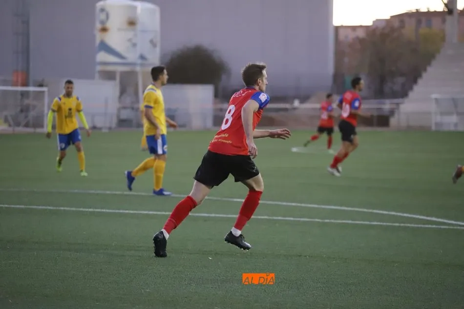 Foto 7 - El RS Monterrey debuta en la Regional por la puerta grande con una goleada al Benavente y el...