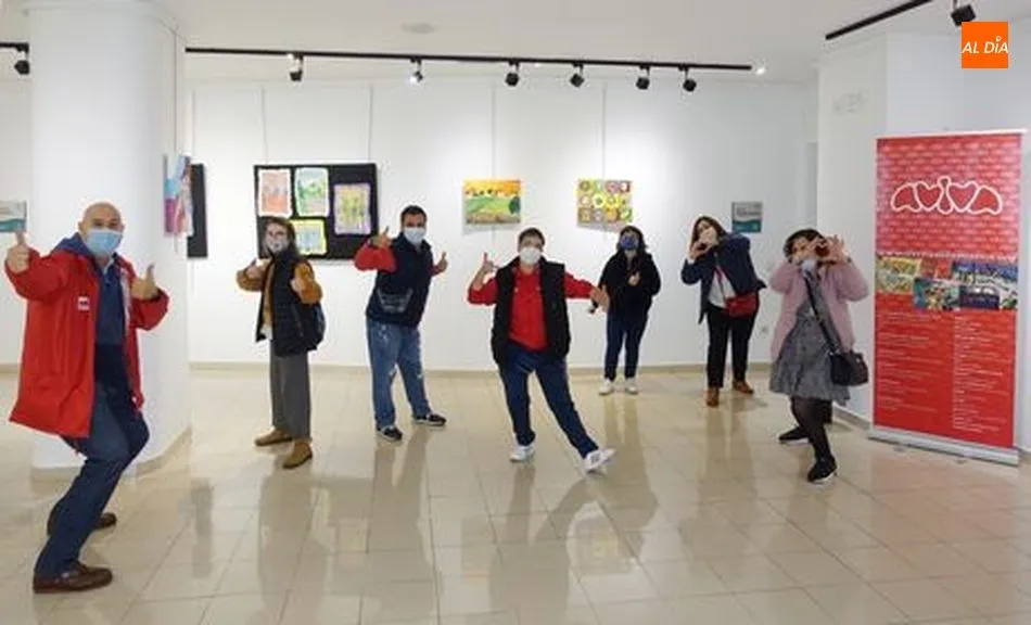 Foto 3 - Una exposici&oacute;n con mucho coraz&oacute;n, AVIVA en el Espacio Joven del Ayuntamiento