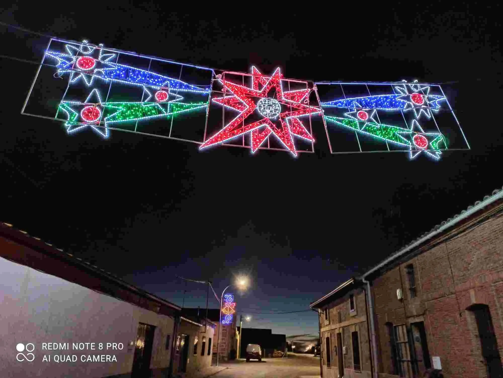 Aldearrubia enciende su alumbrado navideño