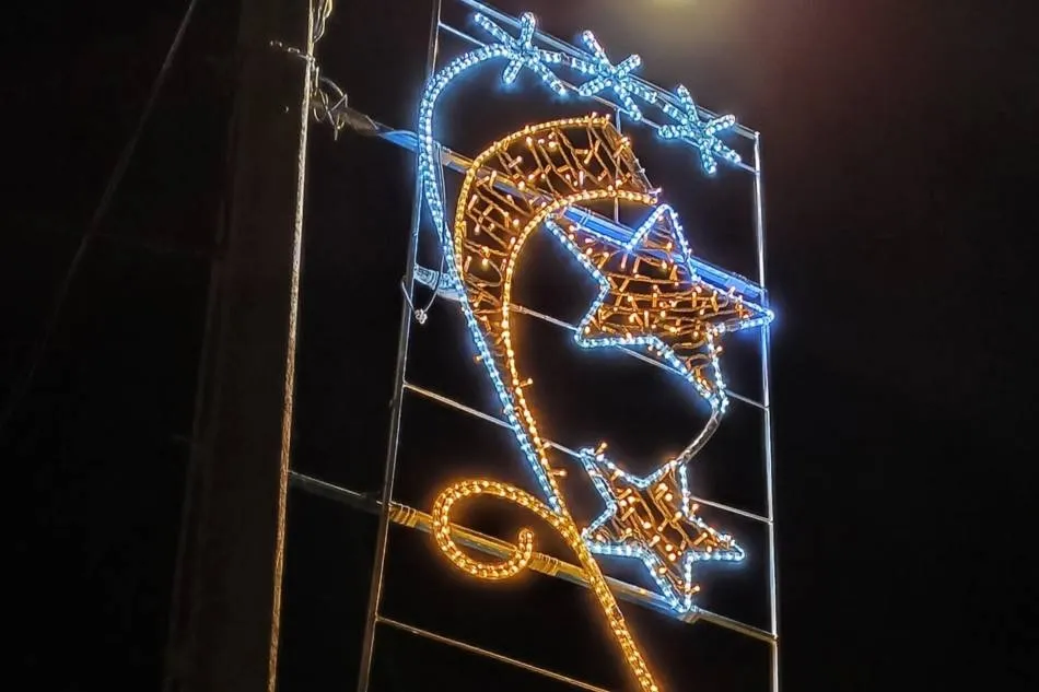 Foto 10 - Aldearrubia enciende su alumbrado navide&ntilde;o