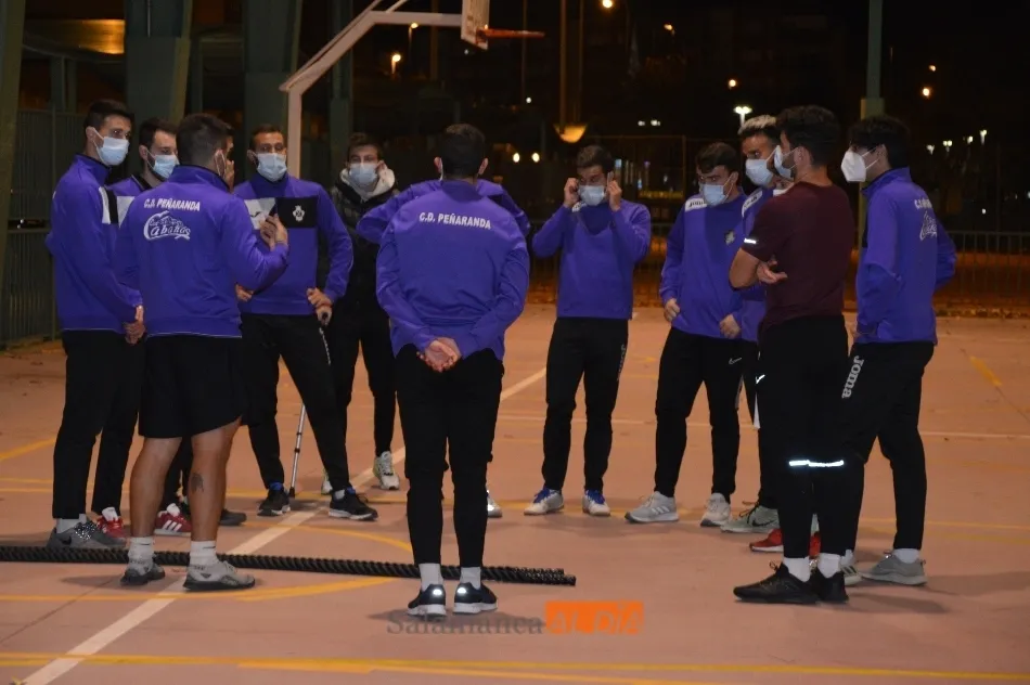 Foto 4 - El &lsquo;m&eacute;todo Huerta&rsquo; del Pe&ntilde;aranda ya tiene sus primeros frutos: los entrenamientos al aire...