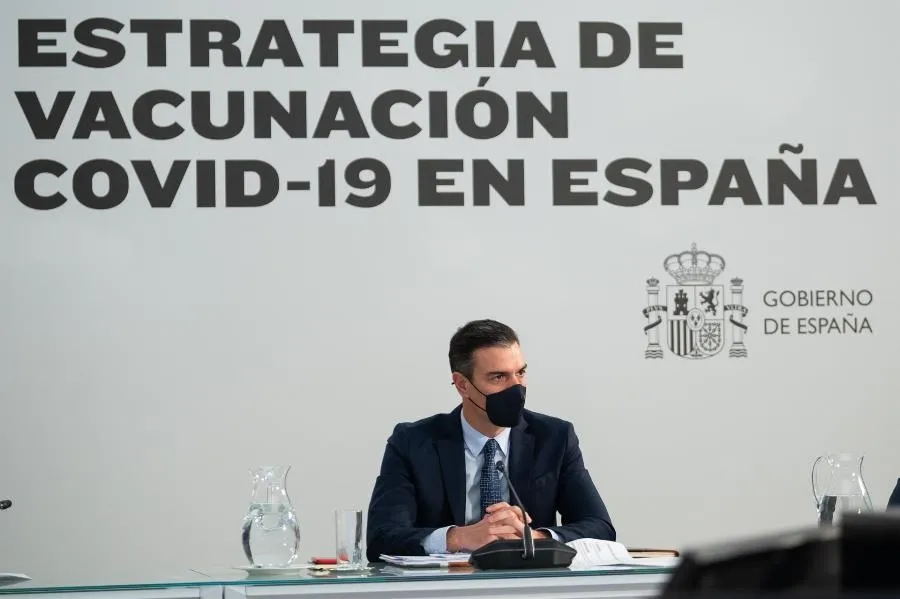 El presidente del Gobierno, Pedro Sánchez, preside la reunión del Comité de Seguimiento del Coronavirus y estudio de los proyectos de vacunas, en el Complejo de la Moncloa, Madrid (España). Foto Moncloa