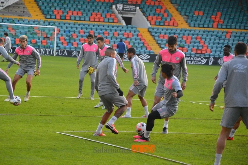 Foto 7 - Rafa Due&ntilde;as inicia su cuarta etapa como t&eacute;cnico del Salamanca UDS con un entrenamiento en el...