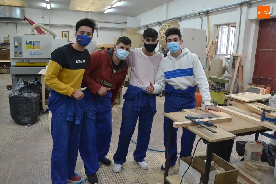 Eh, sácanos una foto: En el taller  