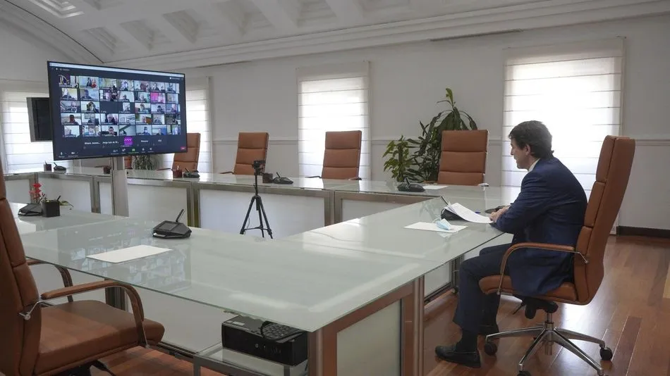 Fernández Mañueco en su comparecencia telemática ante el Consejo Autonómico de Turismo. - JCYL