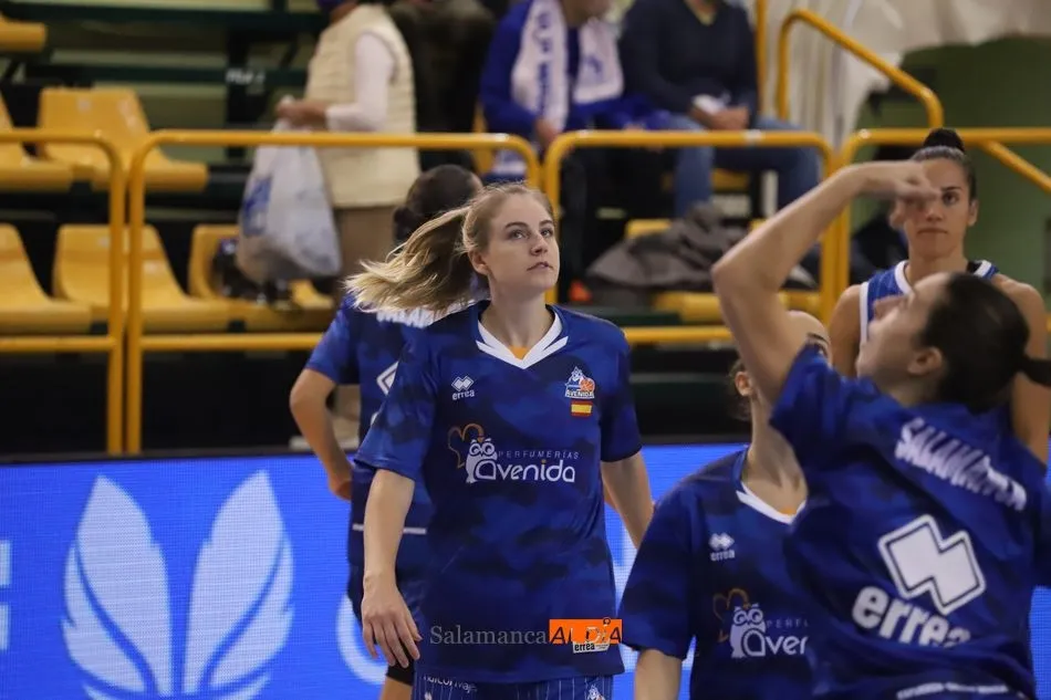 Karlie Samuelson, en un calentamiento