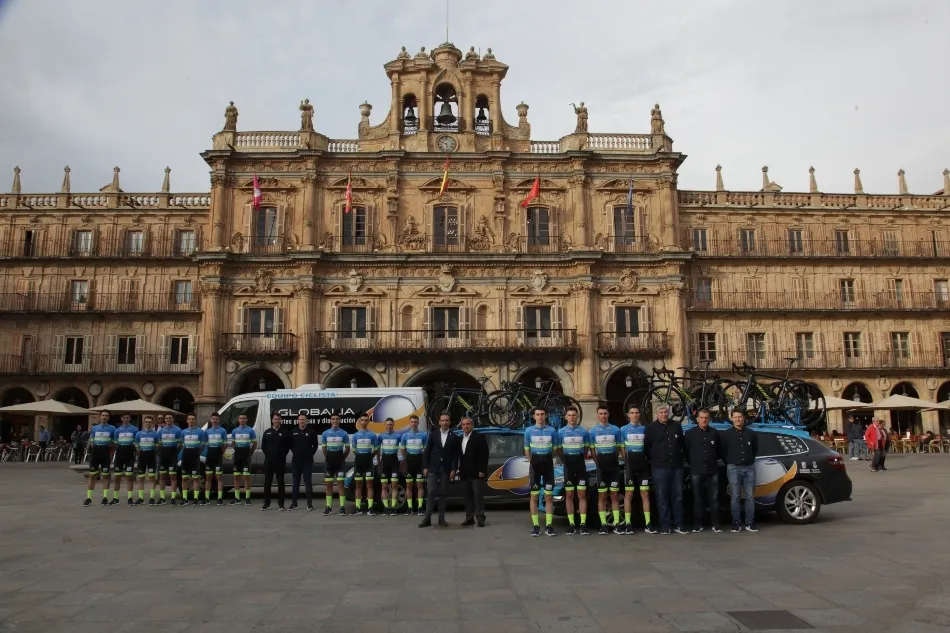 Foto de familia del Globalia, en la Plaza Mayor