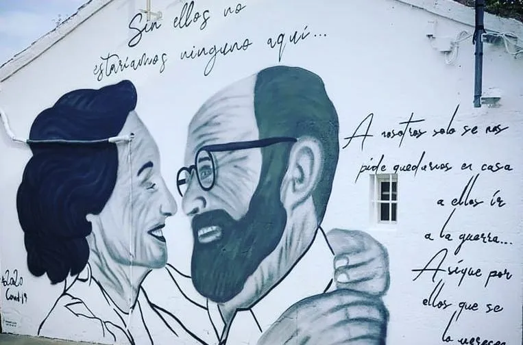 Un gran mural callejero en honor a los mayores de Valdelosa