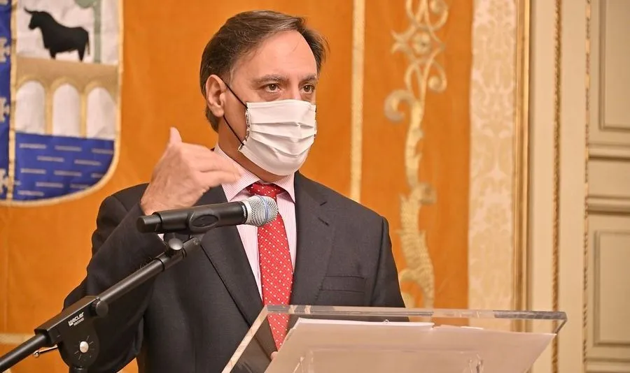 Rueda de prensa del alcalde de Salamanca, Carlos García Carbayo