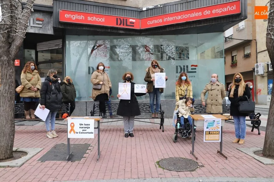Acto de protesta contra la reforma educativa, organizado por ampas de centros concertados. Foto de Lydia González