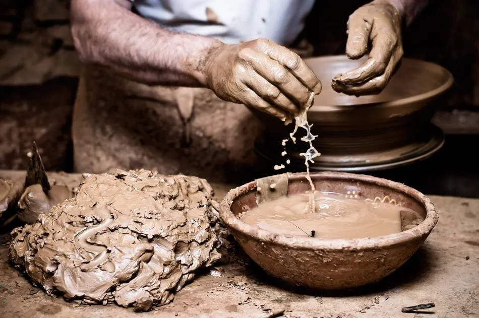 El Ayuntamiento de Alba de Tormes ha instado al Gobierno de España a bajar el IVA de la alfarería / Rubén Vicente