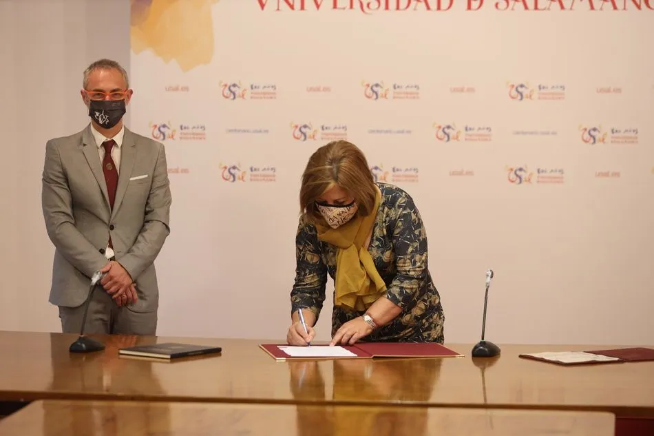 Foto 2 - Los nuevos decanos de la USAL toman posesi&oacute;n de sus cargos